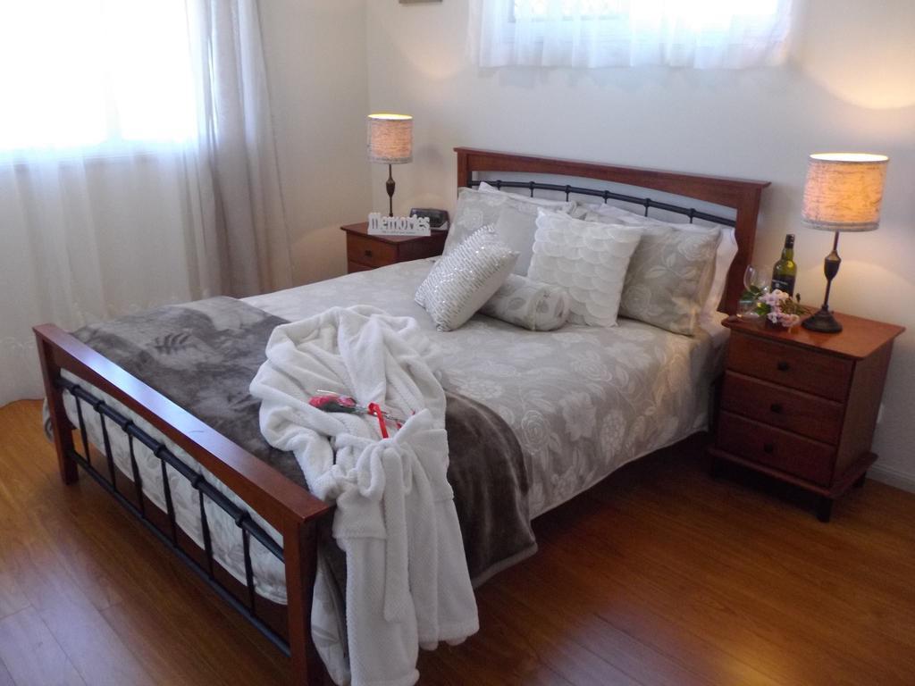 Tinaroo Sunset Retreat Bed & Breakfast Barrine Dış mekan fotoğraf